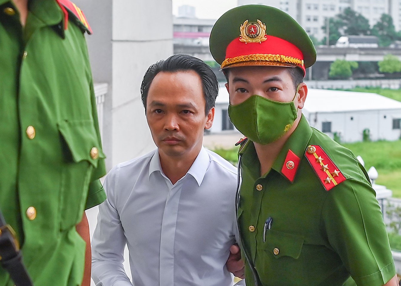 Cuu chu tich FLC Trinh Van Quyet nhan muc an 21 nam tu hinh anh