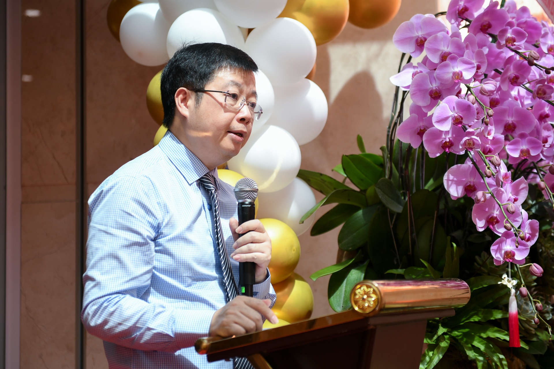 Noi giup tim hieu sau ve tu tuong, phong cach Ho Chi Minh hinh anh