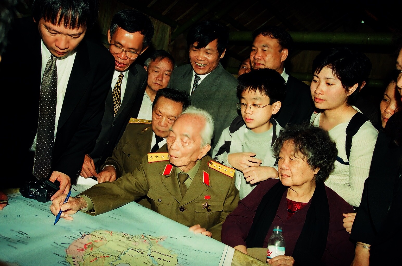 Phu nhan Bich Ha anh 3