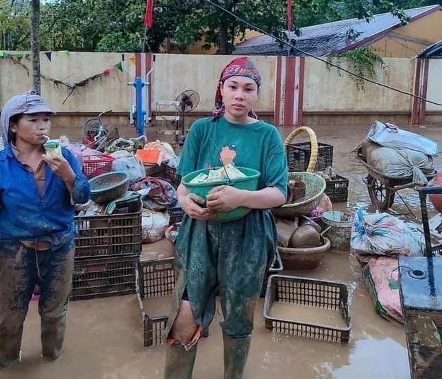 42.000 bo sach giao khoa bi hong trong bao lu hinh anh