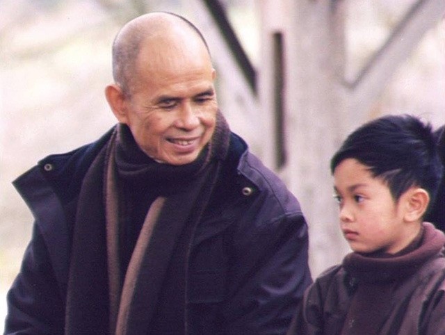 Em be ben trong ban co can duoc chua lanh? hinh anh