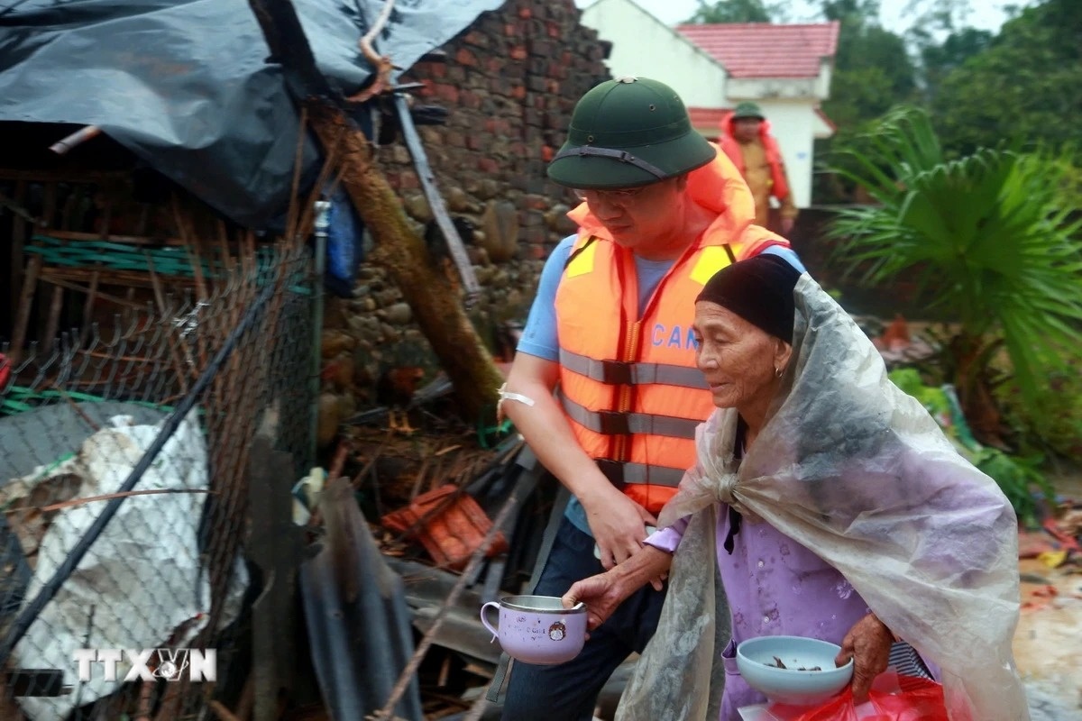 tai thiet sau bao anh 20