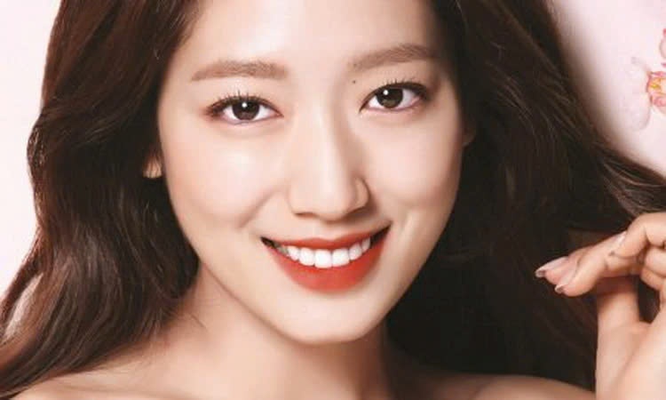 Cach giu lan da tuoi tre trong nhung ngay nang nong hinh anh