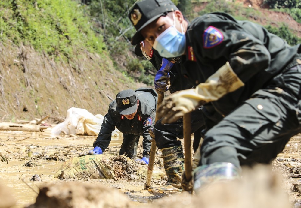 Sạt lở Nậm Tông ảnh 5 Sat lo Nam Tong anh 5