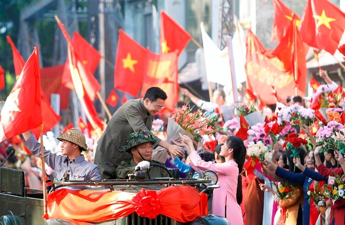'Chuyen nguoi Ha Noi' - chuyen cua nhung con nguoi thanh lich, tu te hinh anh
