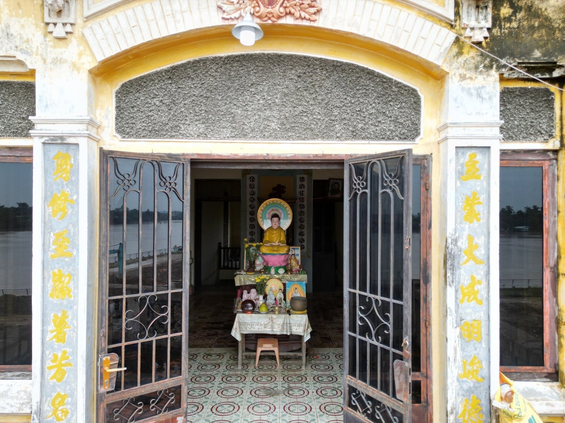 nha lau ong Phu anh 10