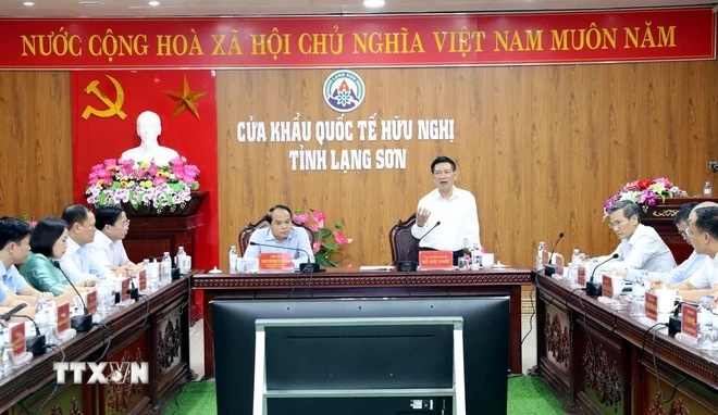 Cua khau thong minh anh 2