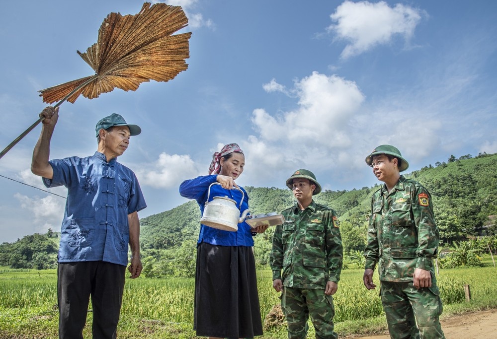 Lang Nu mai khong quen hinh anh