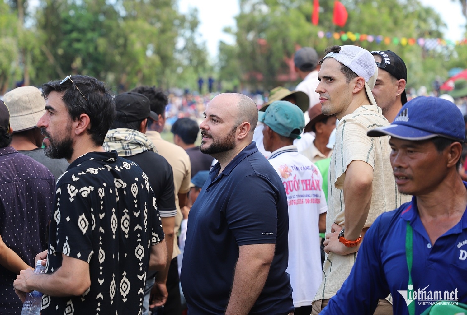 dua bo Bay Nui anh 10