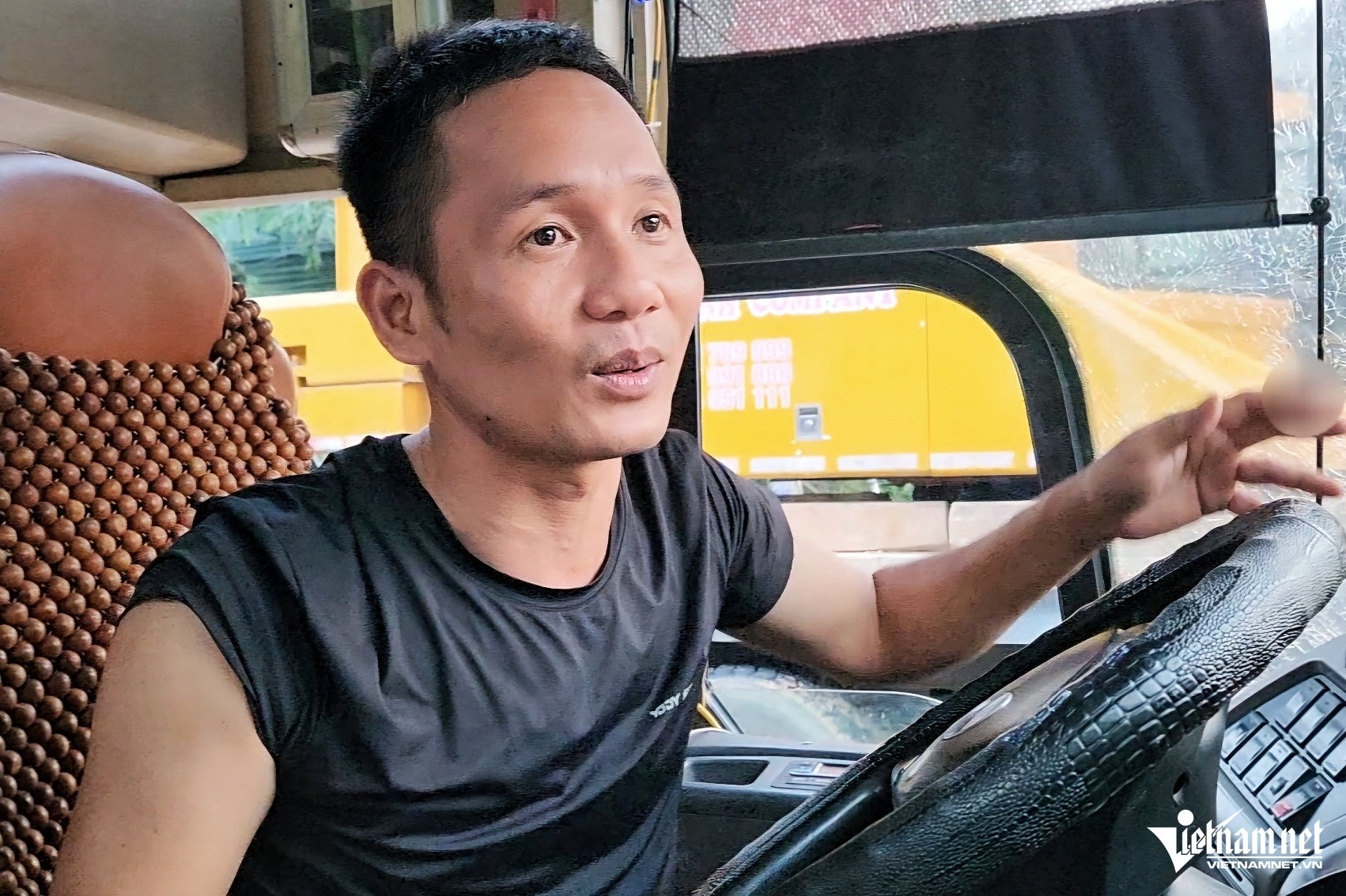 Tai xe thoat che o Ha Giang ke phut bat luc khi nhin qua doi 'danh up' hinh anh