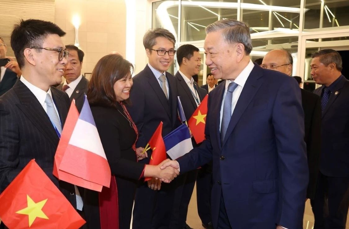 Tong Bi thu, Chu tich nuoc du Dien dan Doanh nghiep Phap ngu hinh anh