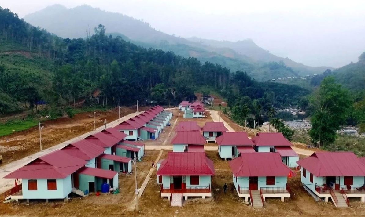 Thu tuong chi dao day manh trien khai xoa nha tam, nha dot nat hinh anh