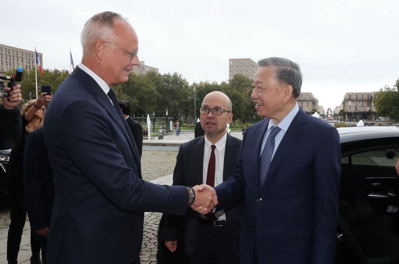 Tong Bi thu, Chu tich nuoc gap cuu Thu tuong Phap Edouard Philippe hinh anh