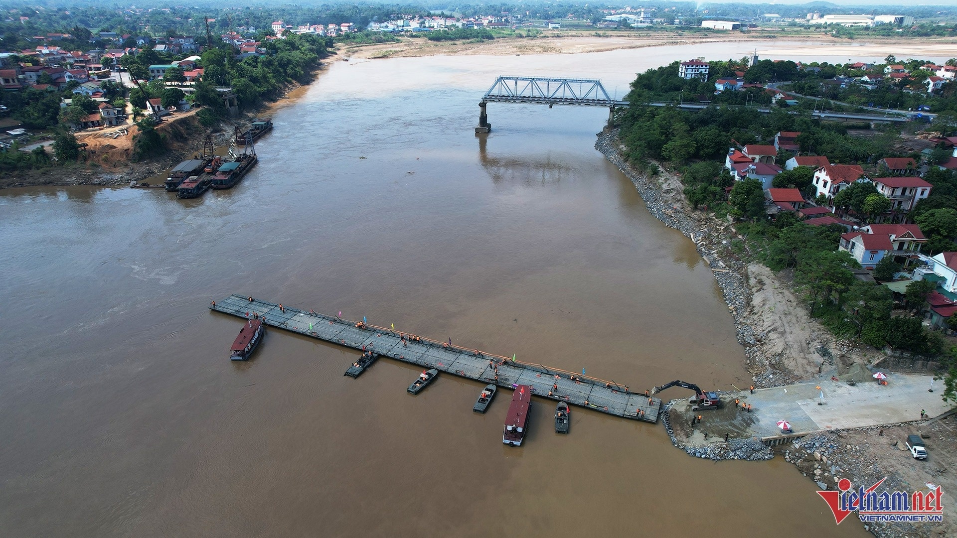 Cau phao Phong Chau anh 2