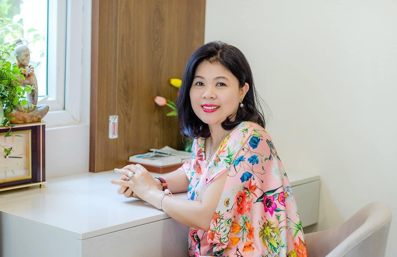 Nguoi dan ba thuong nhung xa xoi hinh anh