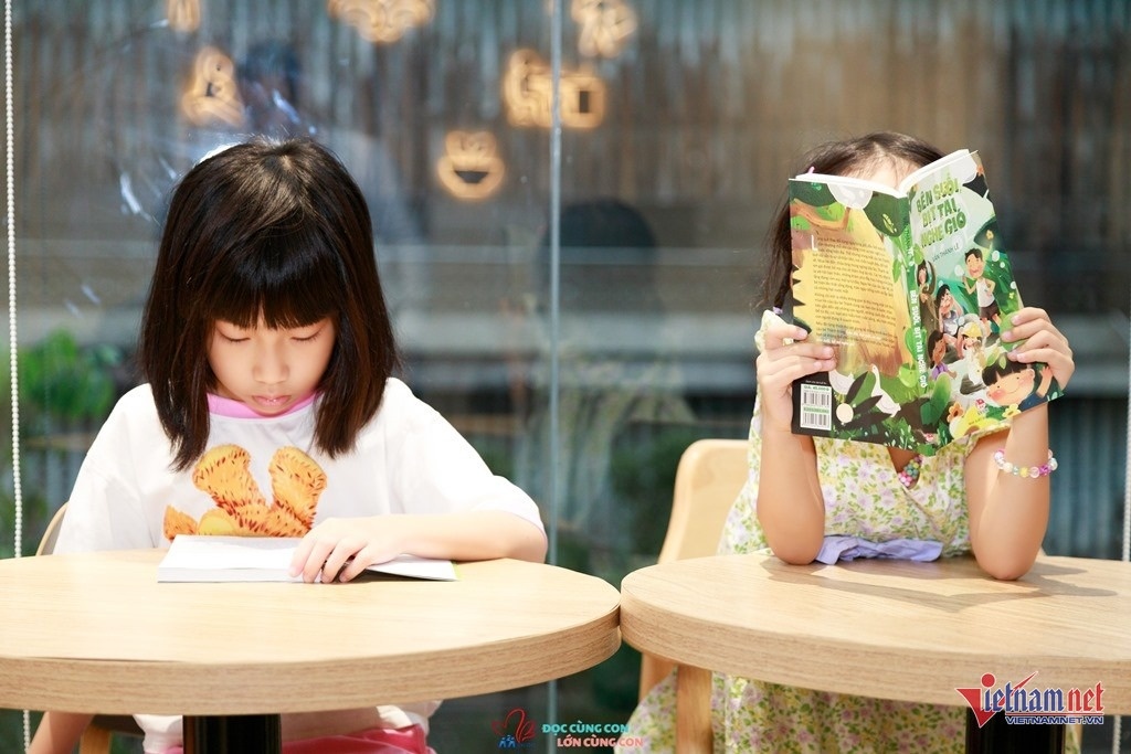 Doc sach cung con anh 3