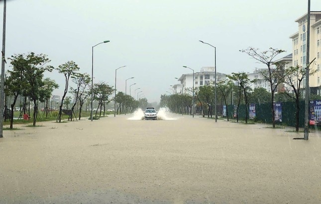 Thong tin moi ve dot mua rat lon o mien Trung hinh anh