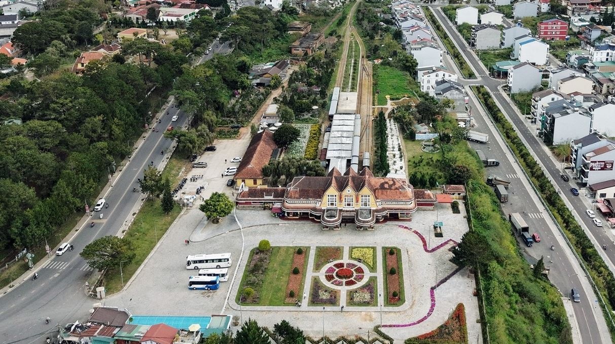 Trung Quoc muon hop tac khoi phuc duong sat Da Lat - Thap Cham hinh anh