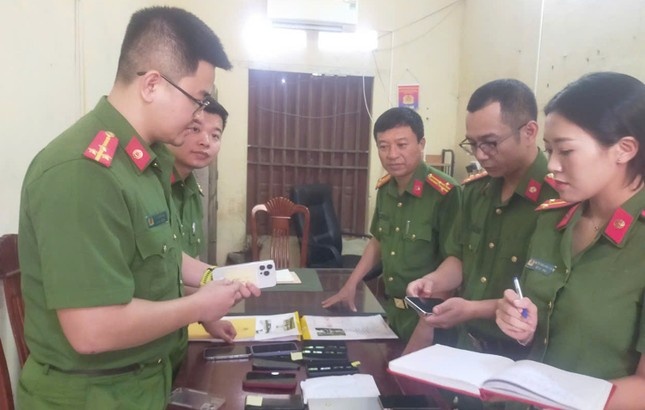 Thanh Hoa phat hien, ngan chan gan 3.000 vu gia danh co quan nha nuoc hinh anh