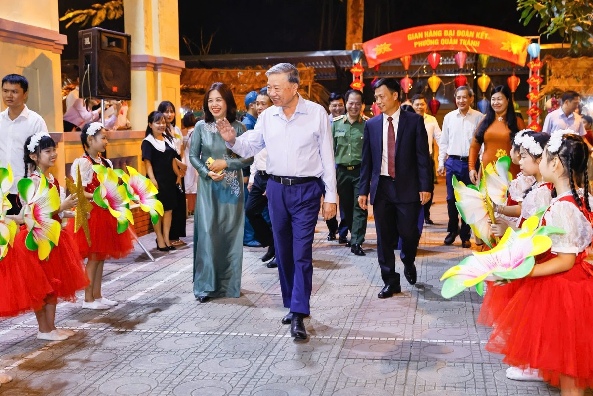 Ngay hoi Dai doan ket anh 1