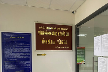 Bat mot nhan vien van phong dang ky dat dai o Ba Ria - Vung Tau hinh anh