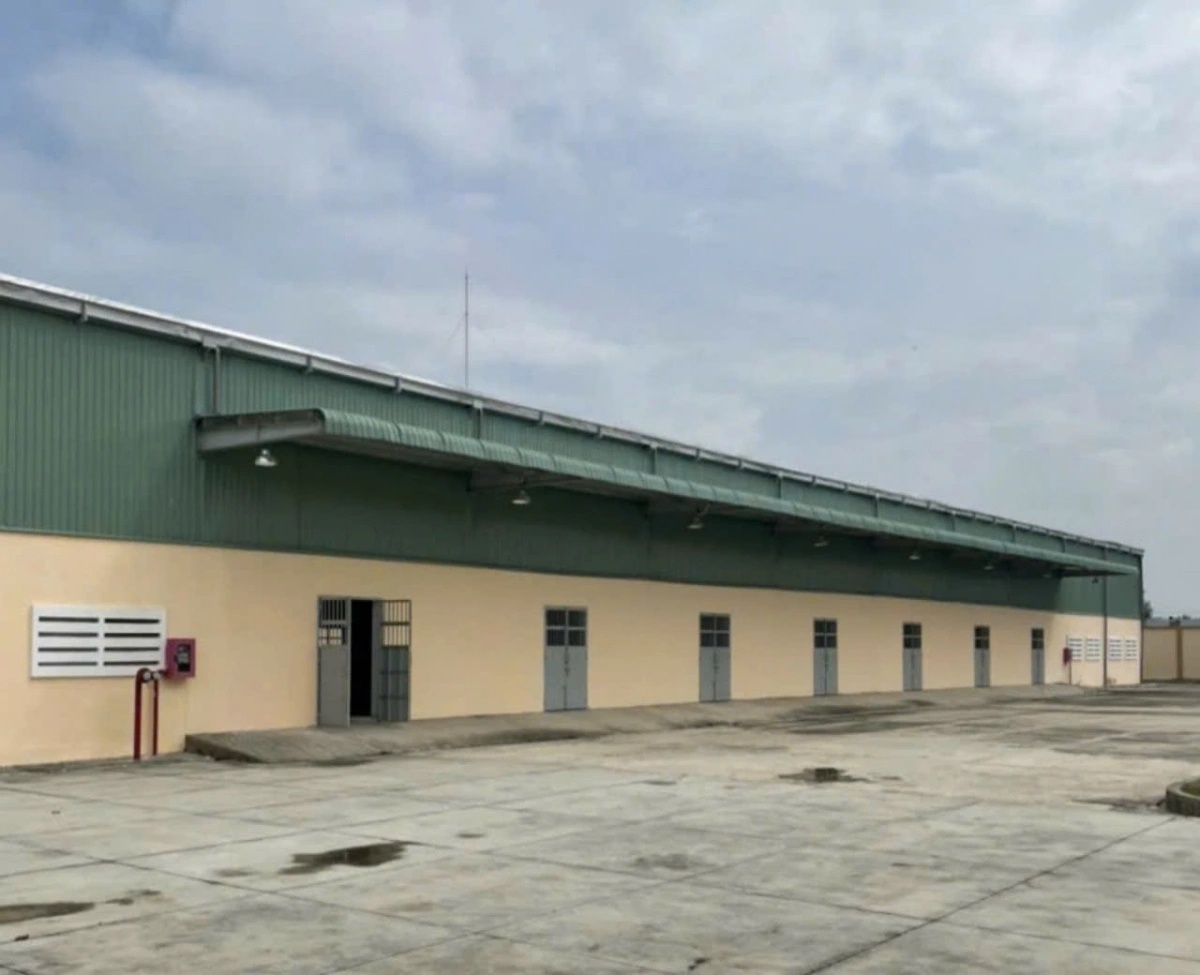 Lam ro viec hoc vien tai co so cai nghien chet trong tu the treo co hinh anh