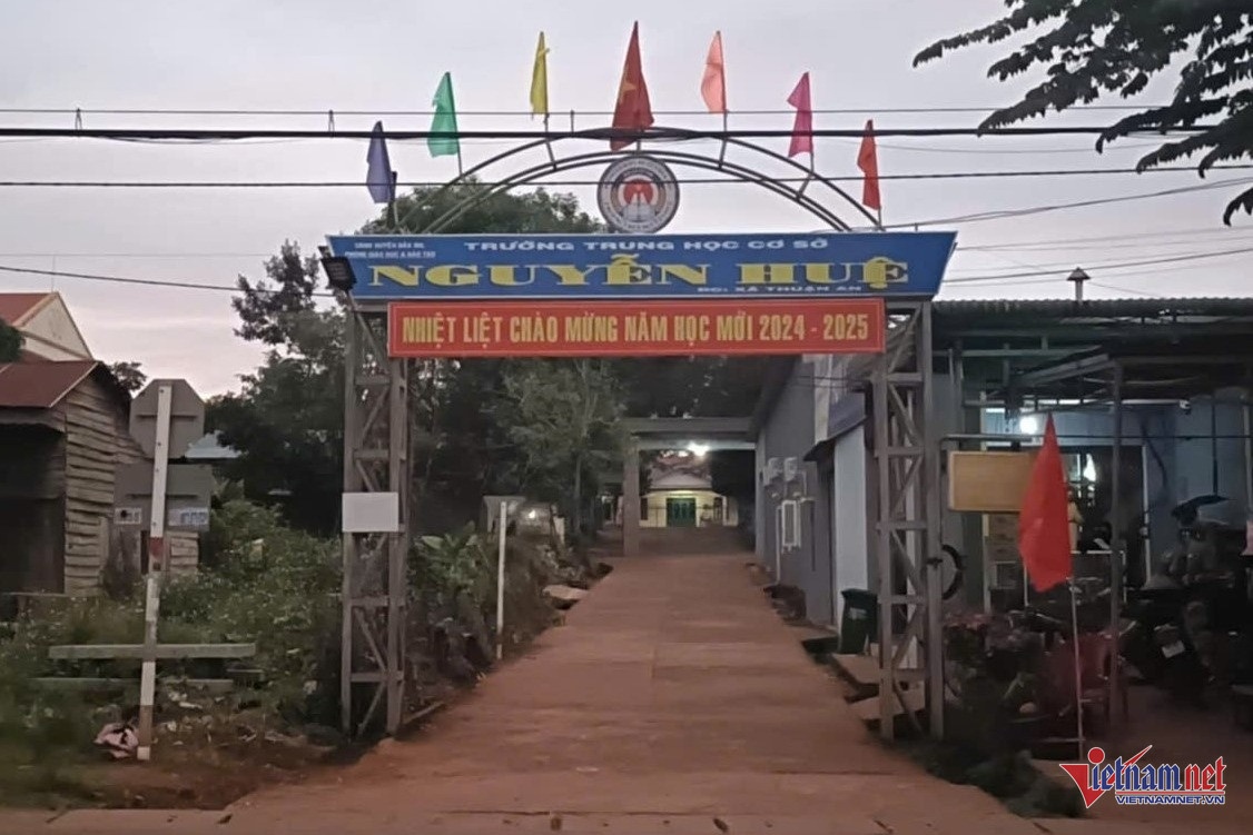 Vu 2 nu sinh bi dam sau gio chao co: Phong GD thong tin nguyen nhan hinh anh