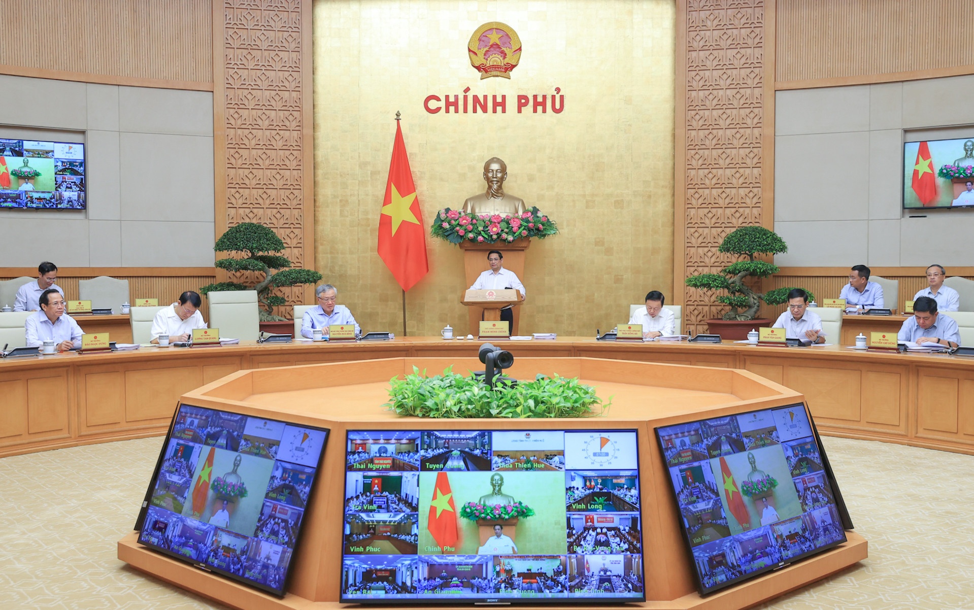 Tinh gon bo may, co lo trinh giam hop ly so luong bo, nganh hinh anh