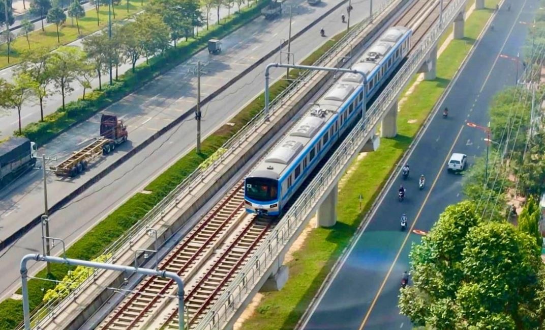 Metro so 1 van hanh thu nghiem 100% cong suat trong mot tuan hinh anh