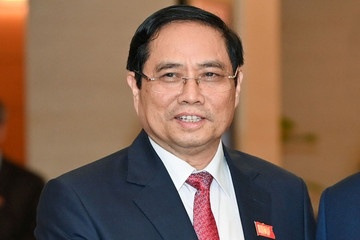 Thu tuong va ba bo truong, truong nganh dang dan tra loi chat van hinh anh