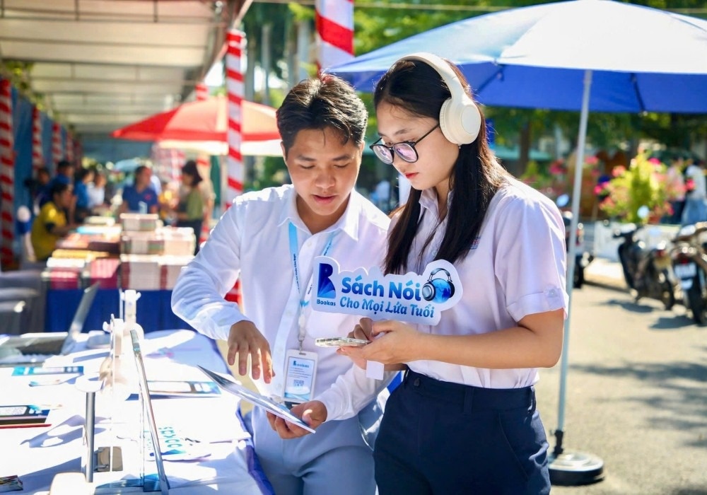 Chien dich ngan chan sach lau, sach gia trong dip Tet 2025 hinh anh