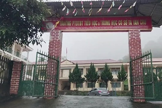 Dieu tra vu co giao tre nghi bi sat hai trong rung gia o Lao Cai hinh anh