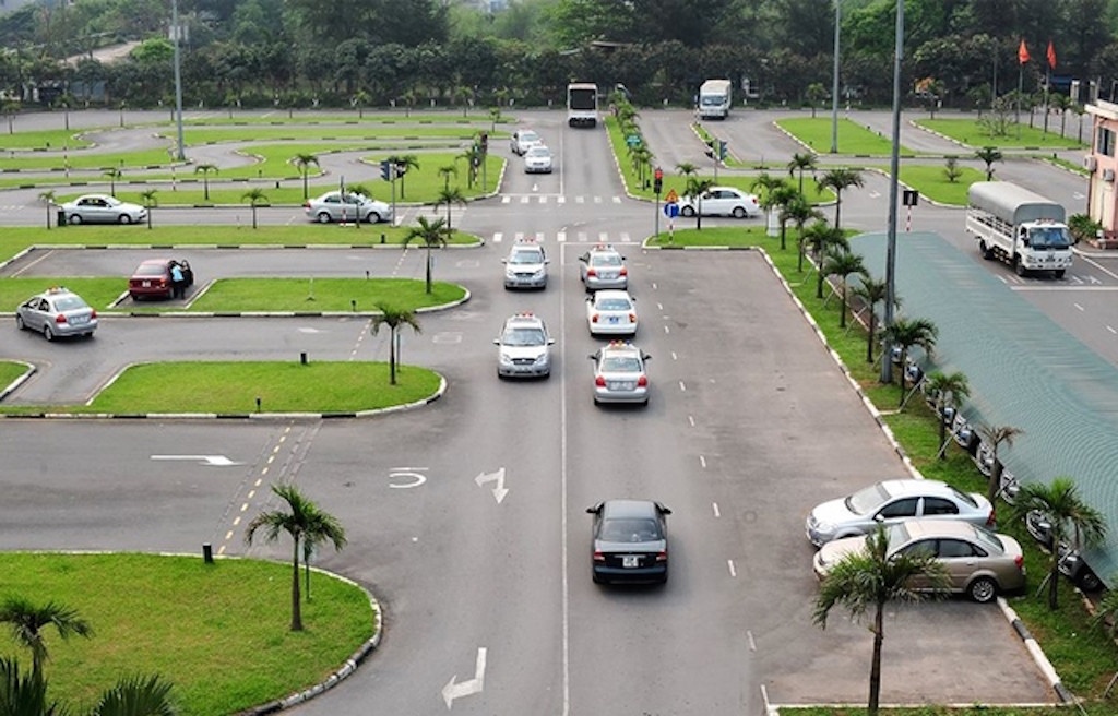 Tu 1/3, hoc lai xe o dau? hinh anh