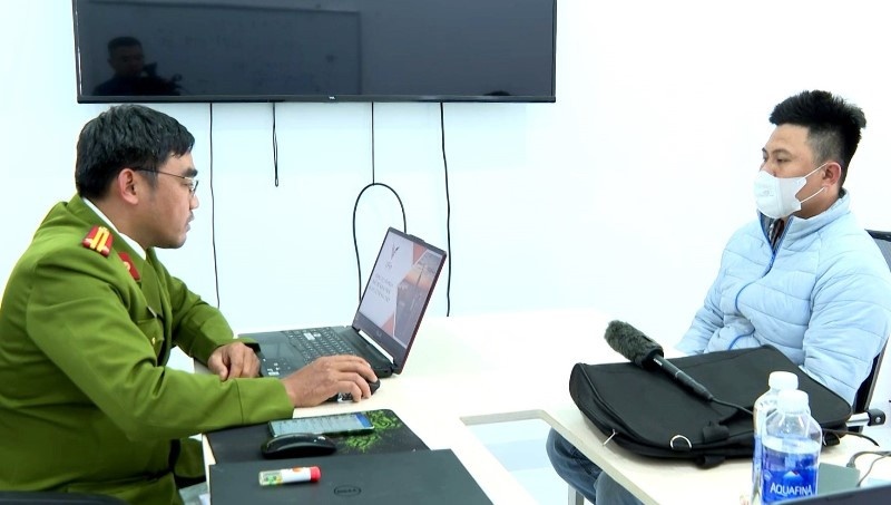 cuong doat tai san anh 2