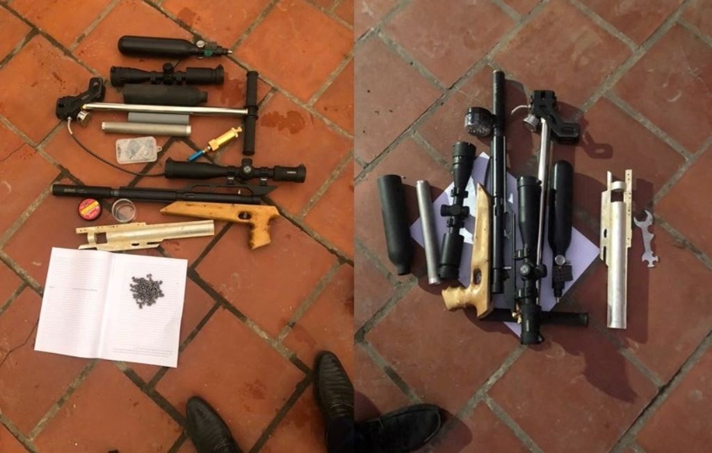 Nam thanh nien tren thuyen bong nhien trung dan tu vong hinh anh