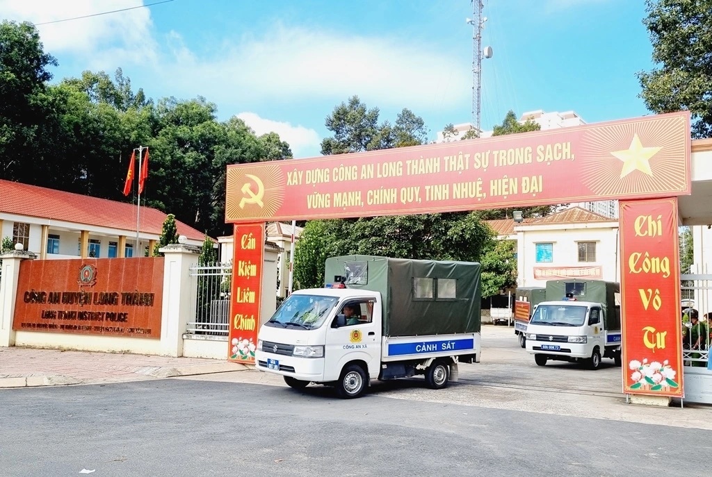 Bat giam cuu dieu tra vien o Dong Nai vi dung nhuc hinh hinh anh