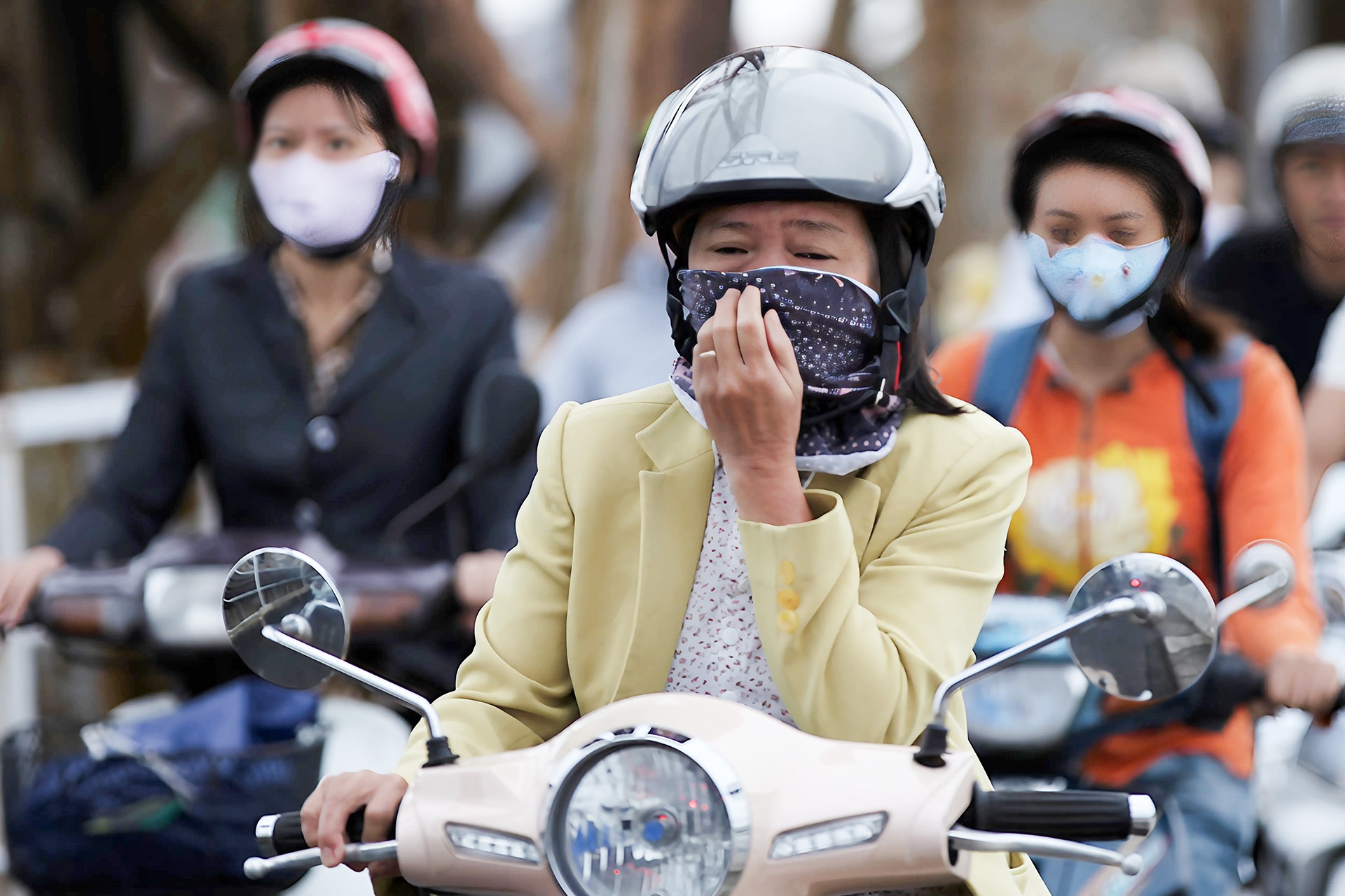 Khong khi lanh tran den, Bac Bo mua ret tu dem hinh anh