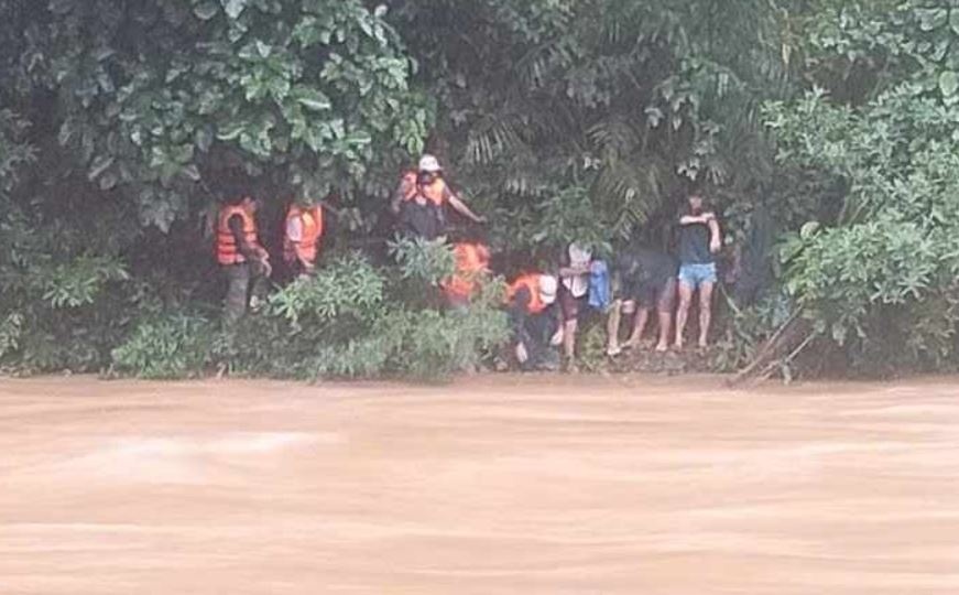 Doi mua tim be hai tuoi o Quang Nam mat tich hinh anh