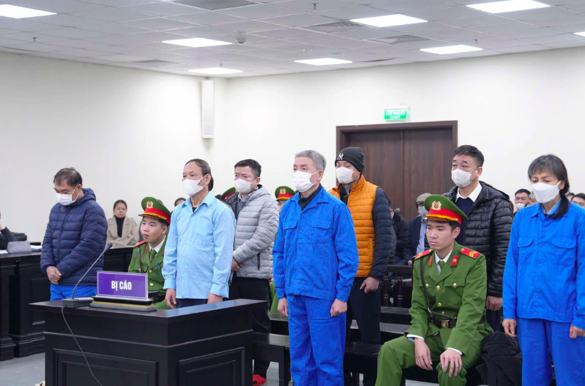 Cuu Chu tich NXB Giao duc Viet Nam an nan, xin khoan hong cap duoi hinh anh