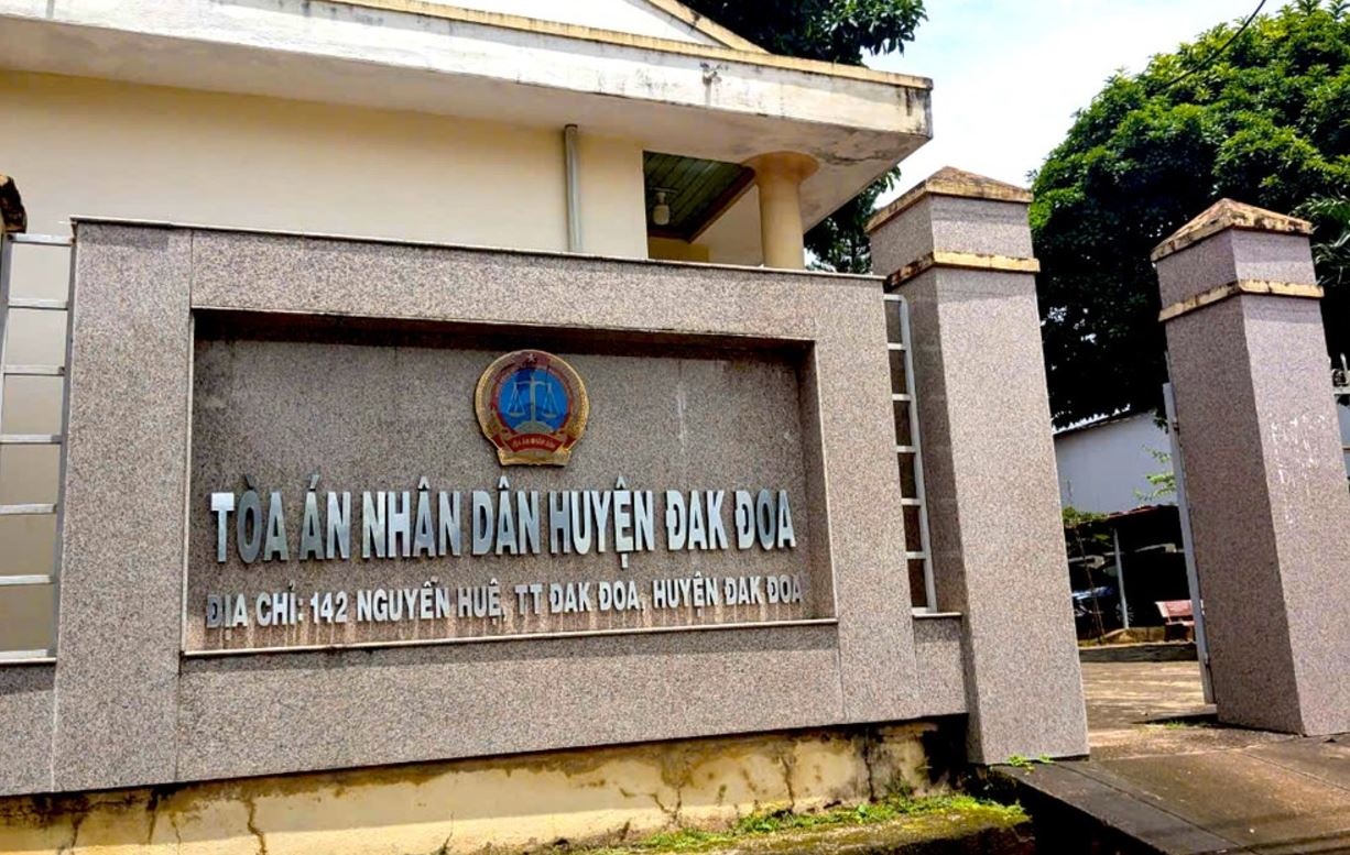 Khoi to nguoi hoi lo pho chanh an o Gia Lai hinh anh