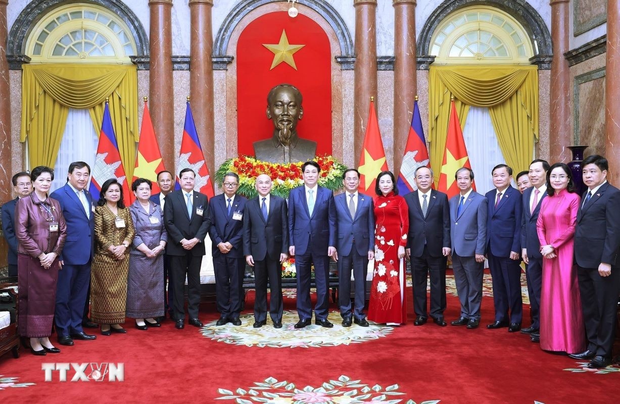 Quoc vuong Campuchia anh 3