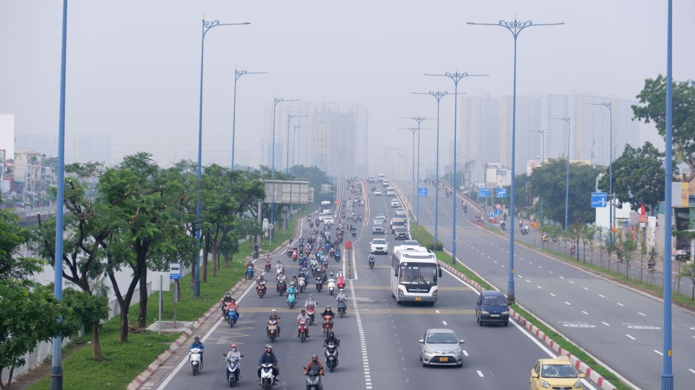 TP.HCM lai chim trong suong mu hinh anh