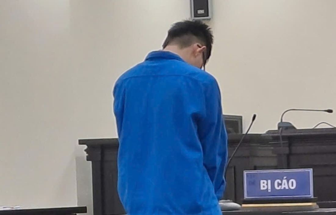 Ket dang cho nhom ‘cu dem doi khat’ sau man quay bang vo chai bia hinh anh