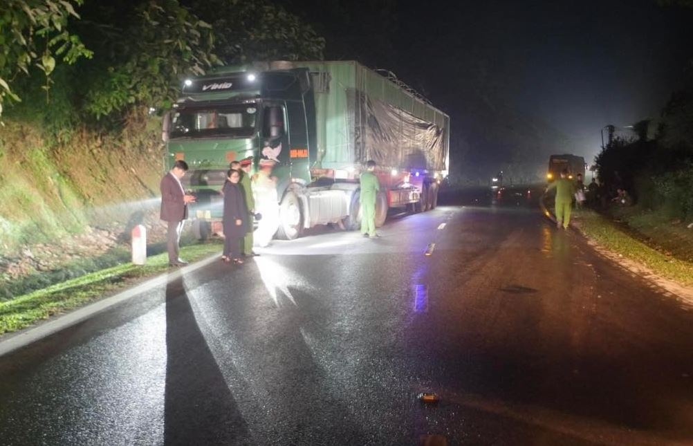 Khoi to vu tai nan giao thong khien be 12 tuoi tu vong hinh anh