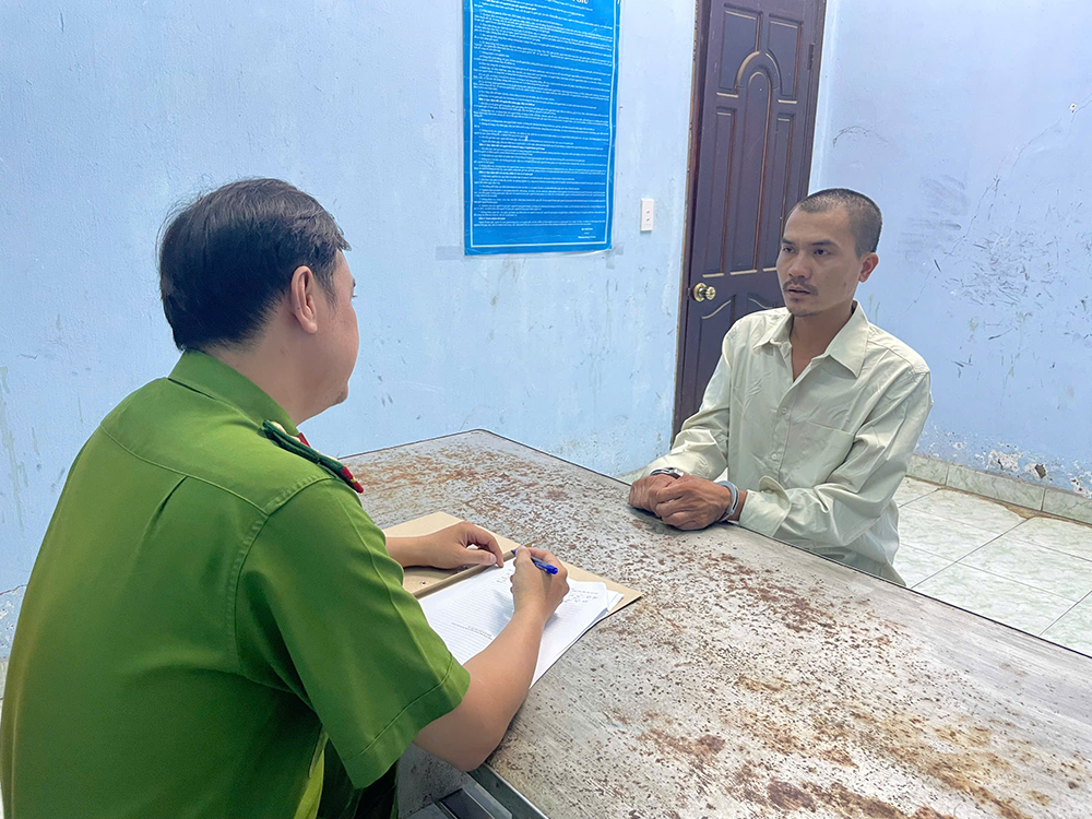 bám kính chắn gió ảnh 2 bam kinh chan gio anh 2