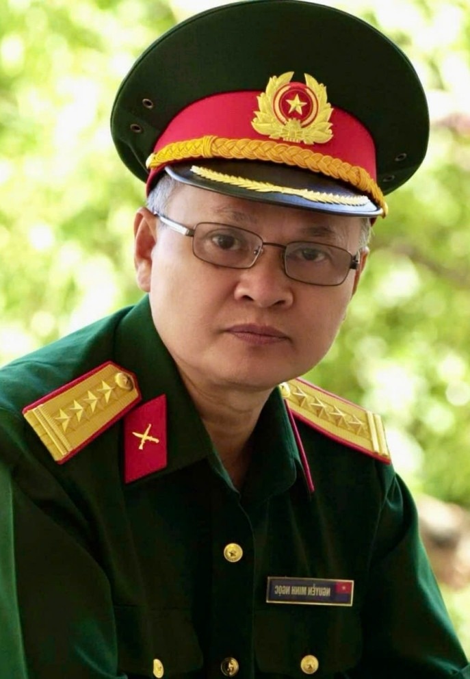 Nhà văn quân đội ảnh 2 Nha van quan doi anh 2