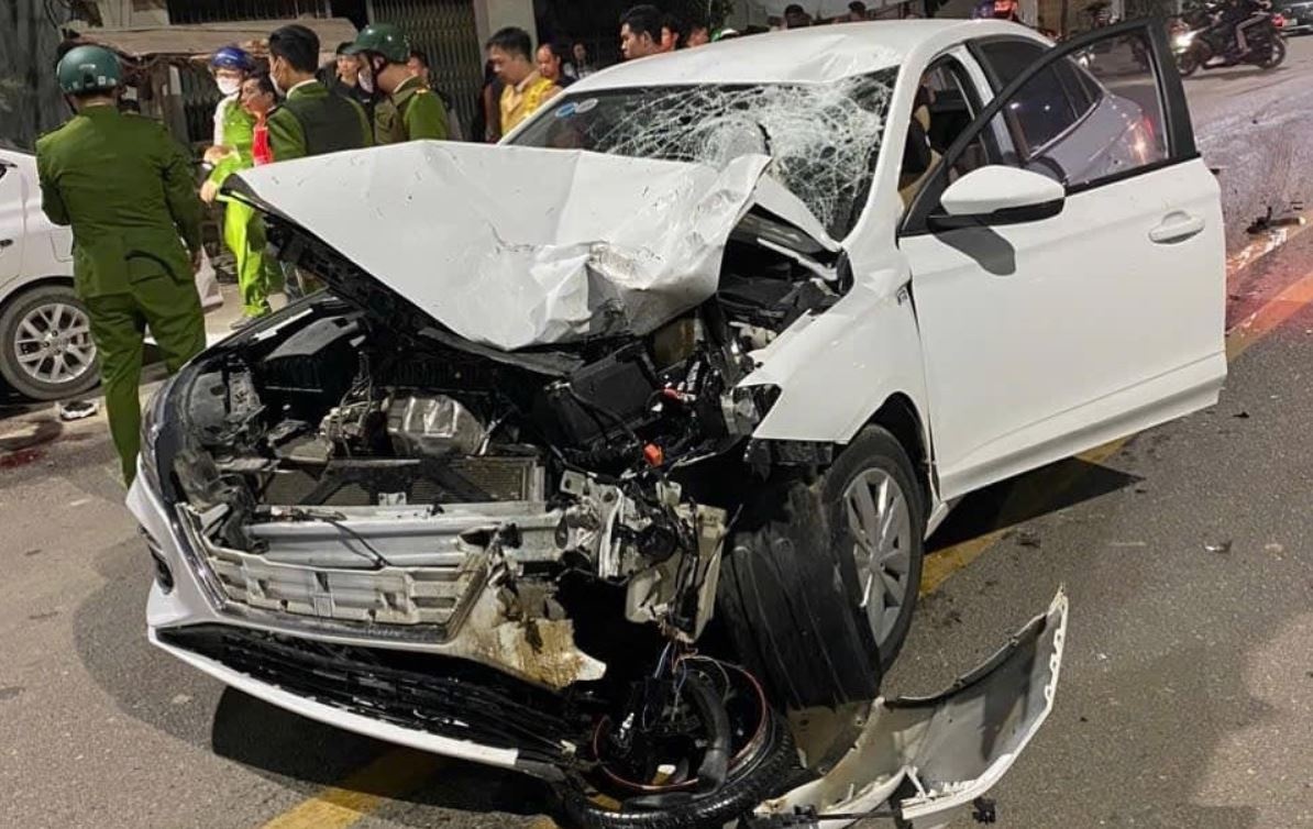 Can canh xe may dam truc dien dau oto o Thanh Hoa hinh anh