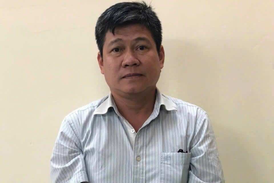 Bat cong chung vien o TP.HCM lien quan vu lua dao gan 16 ty dong hinh anh