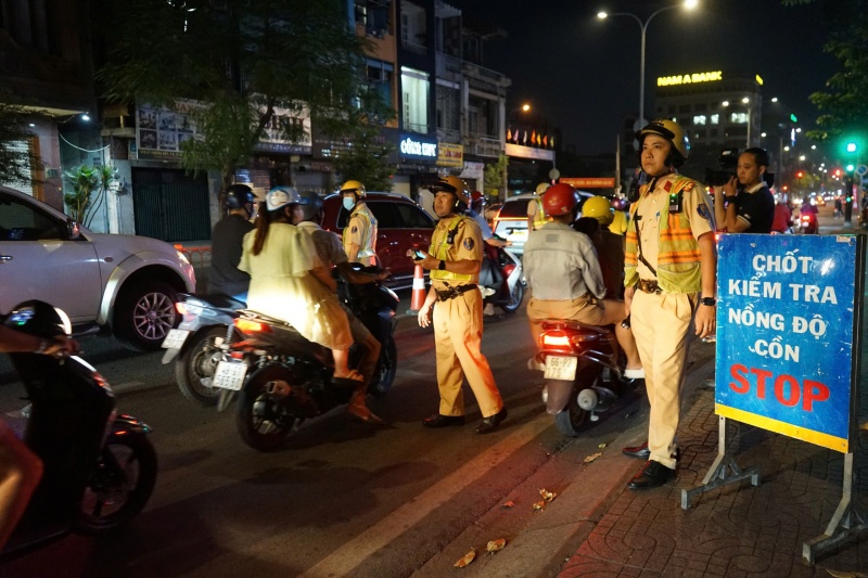 vi pham nong do con anh 1