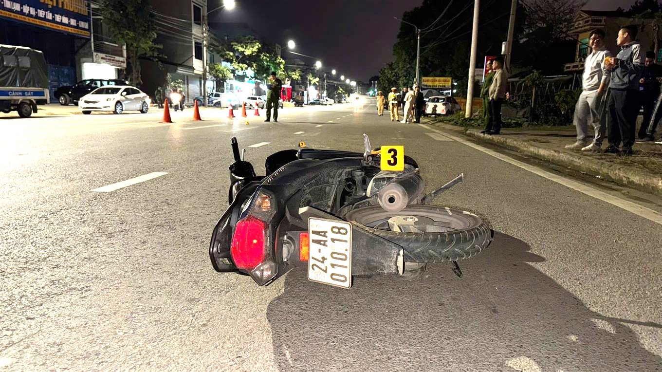 Hoc sinh tong canh sat anh 2